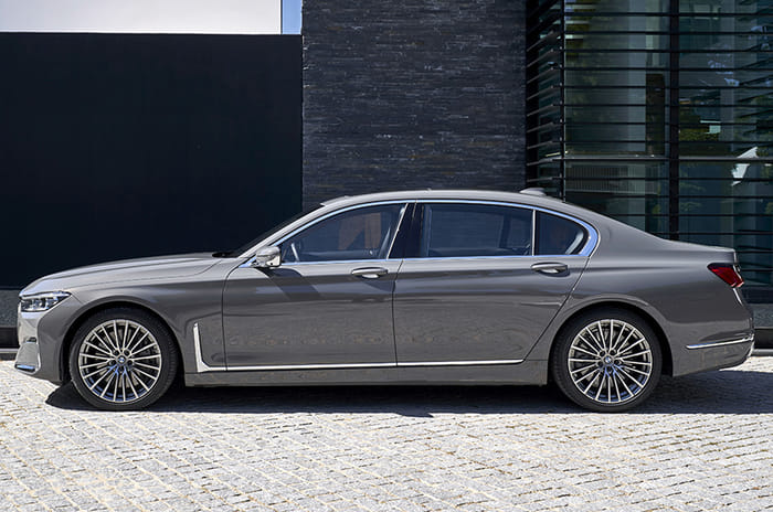 2019 BMW 7 Series facelift review, test drive